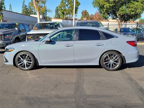 Used 2024 Honda Civic Touring image 30