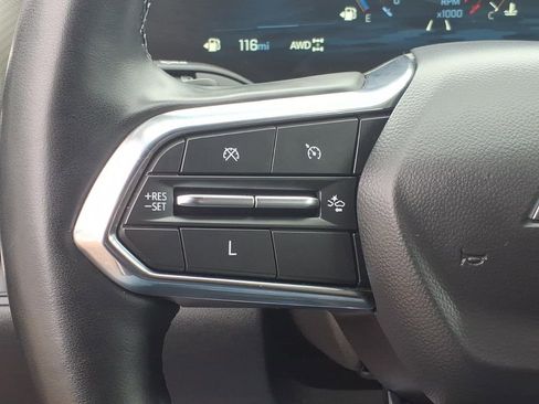 Used 2025 Chevrolet Equinox LT w/ Convenience Package II image 17