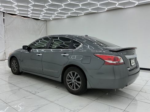 Used 2015 Nissan Altima 2.5 S w/ Special Edition Package FWD image 7