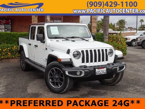 Used 2021 Jeep Gladiator Overland w/ LED Lighting Group image 1