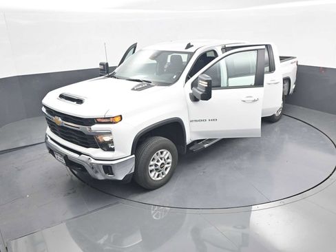 Used 2025 Chevrolet Silverado 2500 LT w/ Convenience Package AWD/4WD image 44