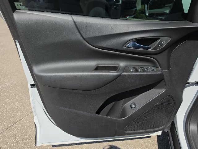 Used 2024 Chevrolet Equinox LT FWD image 18