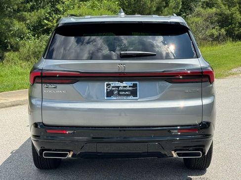 New 2025 Buick Enclave Sport Touring w/ Super Cruise Package image 12