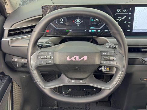 Used 2024 Kia EV9 Land image 22