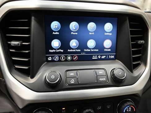 Used 2023 GMC Acadia SLE w/ Driver Convenience Package image 16