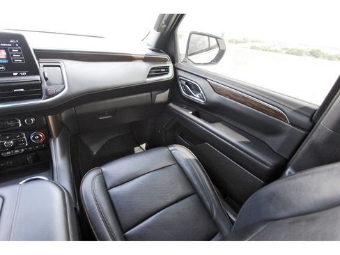 Used 2021 Chevrolet Suburban High Country w/ Premium Package AWD/4WD image 10