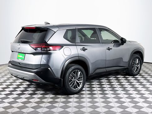 Used 2023 Nissan Rogue S image 10
