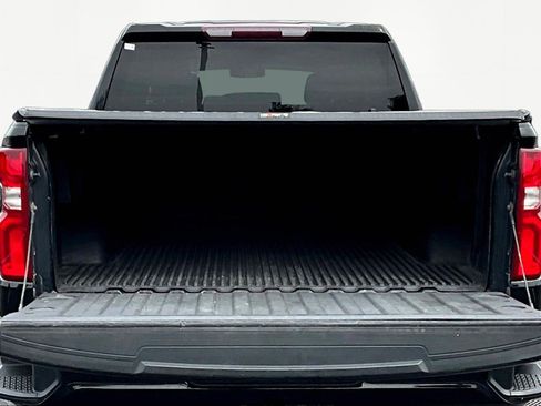 Used 2019 Chevrolet Silverado 1500 Custom w/ Custom Convenience Package AWD/4WD image 7