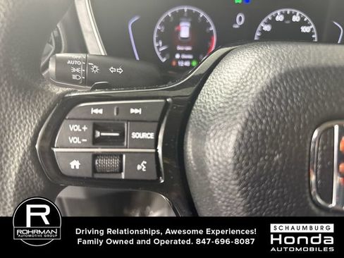 Used 2023 Honda Pilot LX image 12