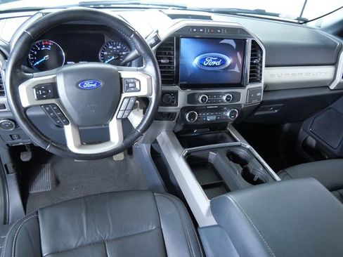 Certified 2022 Ford F350 Lariat w/ Chrome Package AWD/4WD image 3