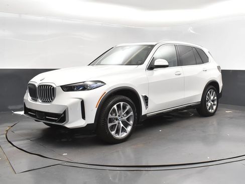Used 2026 BMW X5 sDrive40i w/ Parking Assistance Package RWD image 1