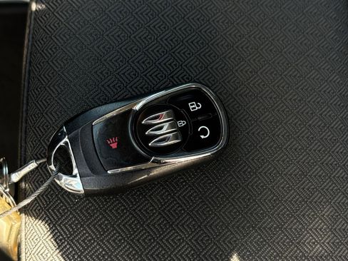 Used 2025 Buick Encore GX Preferred image 30