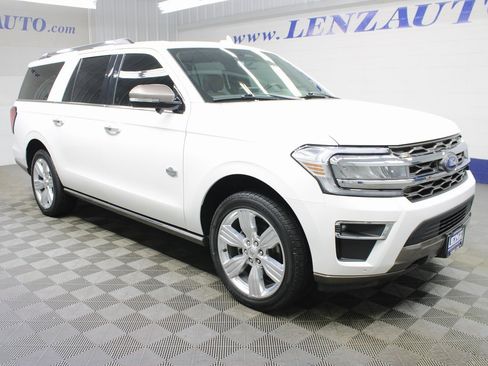 Used 2024 Ford Expedition Max King Ranch image 3