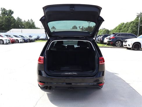 Used 2015 Volkswagen Golf TDI S FWD image 32