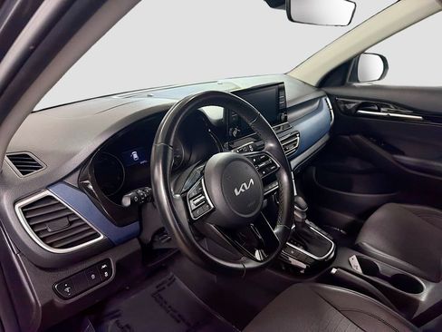 Used 2023 Kia Seltos S AWD/4WD image 11