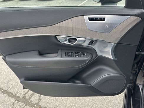 Used 2024 Volvo XC90 B6 Ultimate w/ Lounge Package image 29