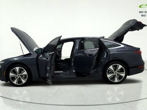 Used 2025 Audi A6 e-tron Premium Plus w/ Premium Plus RWD image 13