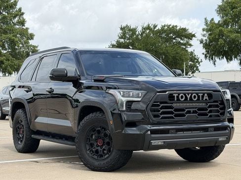 Used 2024 Toyota Sequoia TRD Pro AWD/4WD image 2