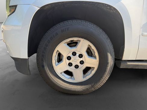 Used 2019 Chevrolet Tahoe Premier w/ Premier Plus Edition AWD/4WD image 13