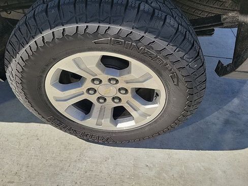 Used 2019 Chevrolet Silverado 1500 LT w/ All Star Edition image 9