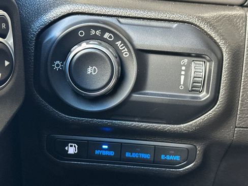 Used 2023 Jeep Wrangler Unlimited w/ Cold Weather Group image 43