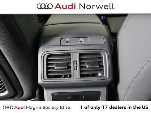 Used 2025 Audi Q5 Premium Plus w/ Premium Plus AWD/4WD image 23
