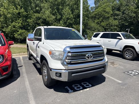 Used 2016 Toyota Tundra SR5 w/ SR5 Upgrade Package RWD image 3