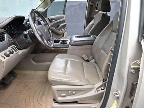 Used 2016 Chevrolet Suburban LT AWD/4WD image 16