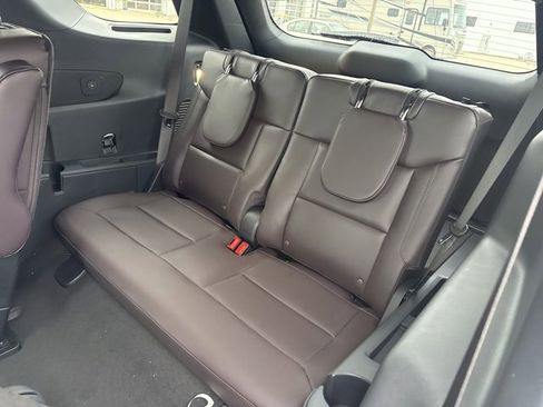 New 2026 Ford Explorer Platinum w/ LUX Leather Package image 11