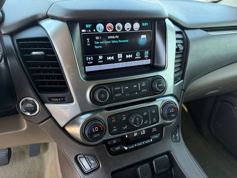 Used 2018 Chevrolet Tahoe LT w/ LT Signature Package AWD/4WD image 18