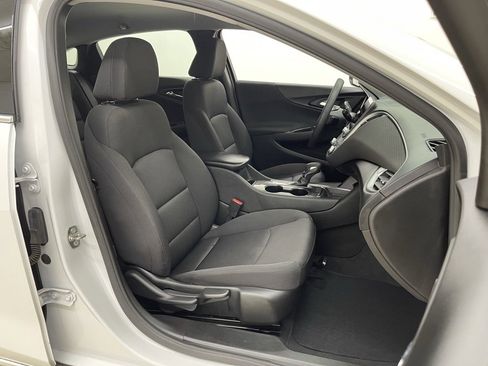 Used 2022 Chevrolet Malibu LS w/ Driver Confidence Package II image 10