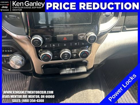 Used 2019 RAM 1500 Laramie AWD/4WD image 16