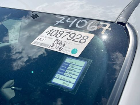 Used 2026 Toyota Sienna XSE FWD image 3