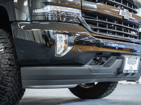 Used 2017 Chevrolet Silverado 1500 LTZ Z71 w/ LTZ Plus Package image 18