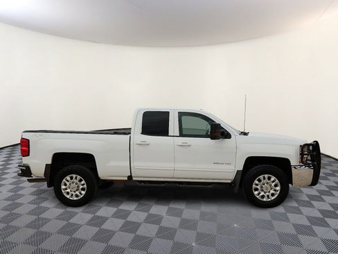 Used 2017 Chevrolet Silverado 2500 LT image 5