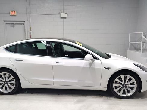Used 2020 Tesla Model 3 Long Range image 2