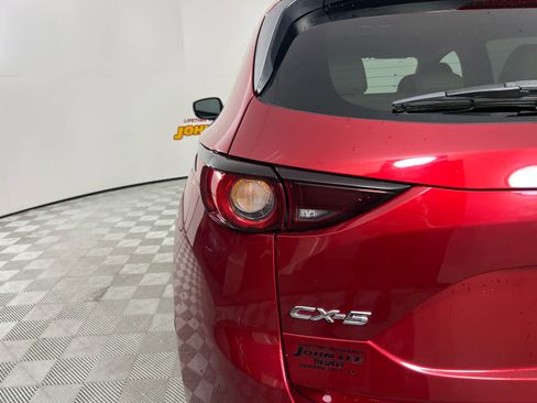 Used 2017 MAZDA CX-5 Touring image 12