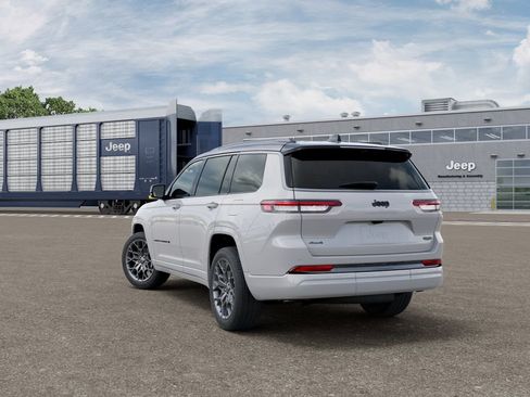 New 2026 Jeep Grand Cherokee L Summit AWD/4WD image 3