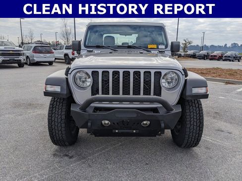 Used 2021 Jeep Gladiator Sport image 8