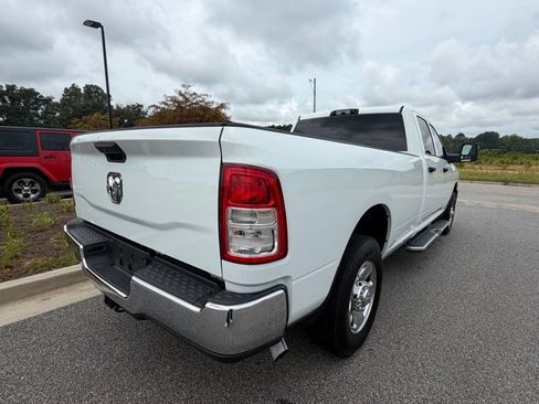 Used 2024 RAM 2500 Tradesman w/ Chrome Appearance Group RWD image 19