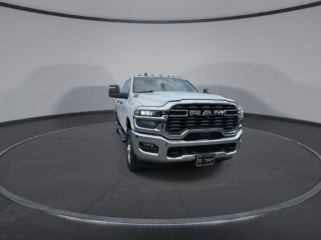 Used 2026 RAM 2500 Tradesman AWD/4WD image 3