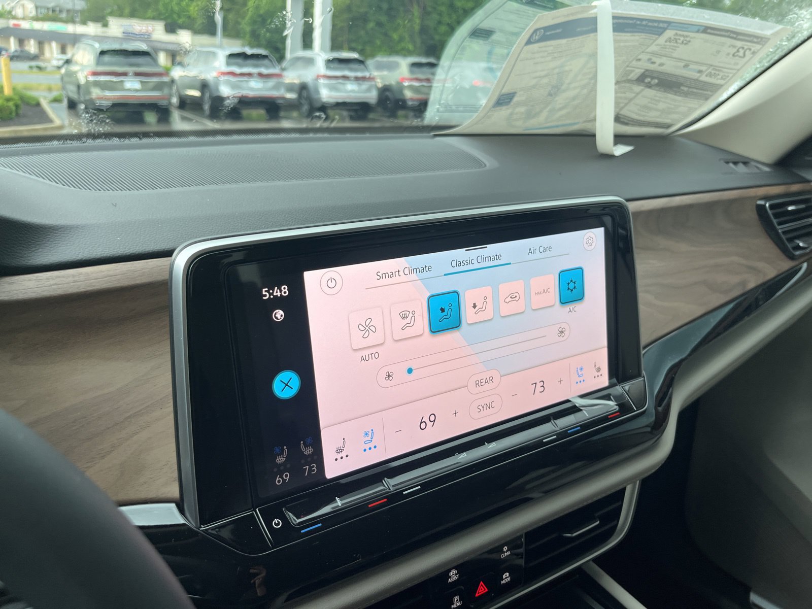New 2026 Volkswagen Atlas SE FWD image 21
