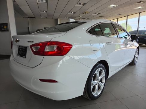 Used 2016 Chevrolet Cruze Premier FWD image 7