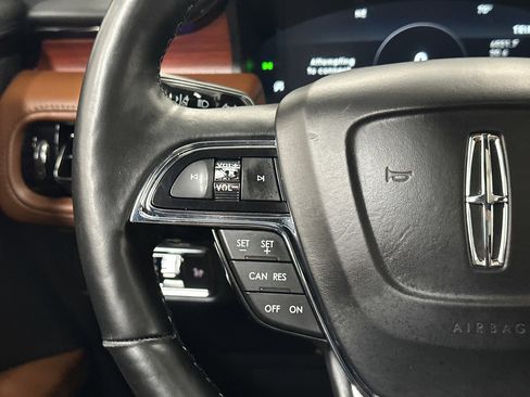 Certified 2022 Lincoln Nautilus Reserve w/ Monochromatic Package image 25