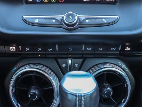 Used 2021 Chevrolet Camaro LS RWD image 28
