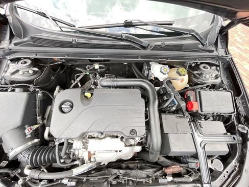Used 2024 Chevrolet Malibu RS FWD image 24