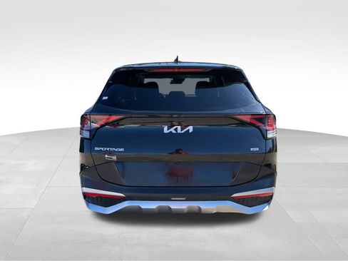 Certified 2024 Kia Sportage LX image 4
