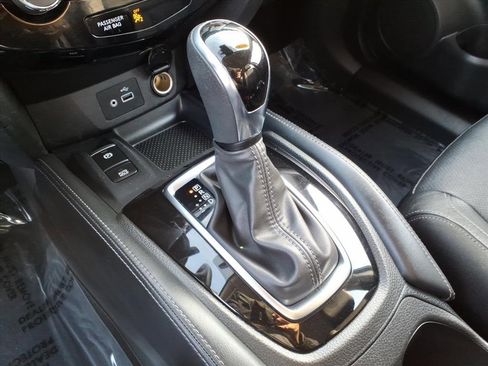 Used 2020 Nissan Rogue Sport SL image 15