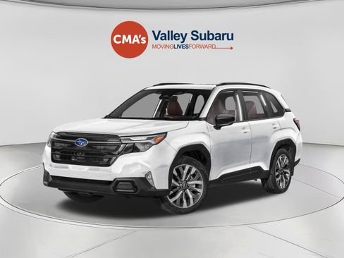 Certified 2025 Subaru Forester Touring AWD/4WD image 1