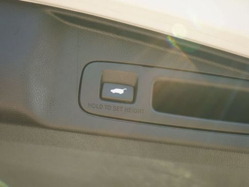 Used 2018 Honda CR-V EX-L image 8